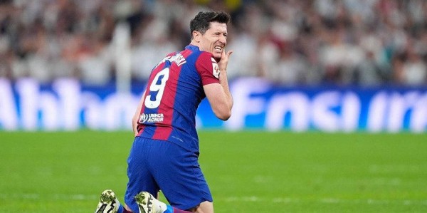 西甲星观察：莱万接受沙特巨额报价，巴萨面临抉择