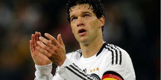 巴拉克：孔帕尼的失误率偏低，理论上桑乔适合斯图加特